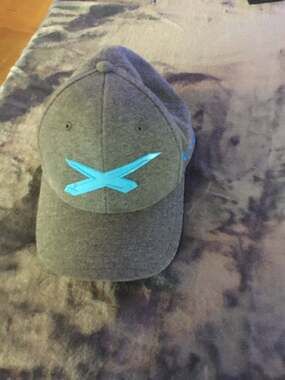 Bpr ski doo hat size small never worn